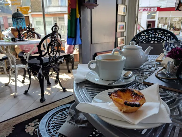 Madeira Relic Store & Coffee Bar