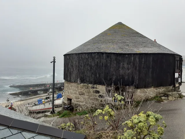 Round House & Capstan Gallery
