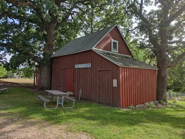 Holz Farm Park