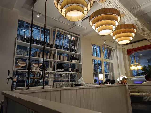 Paradiso Burger & Cocktail Bar