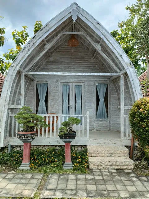 Wage cottage