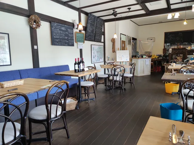 カフェ ド サヴォア