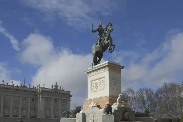 Monument to Felipe IV