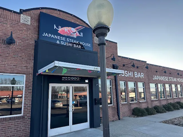 Ni-Kuni Japanese Steak House & Sushi Bar