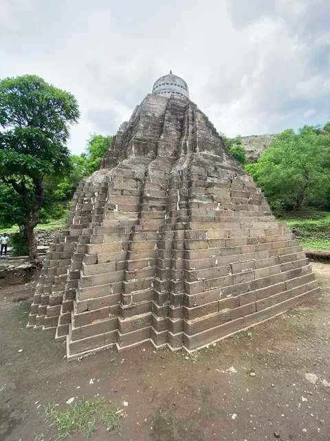 Ancient Chalukya Shri Kumareshwar Temple