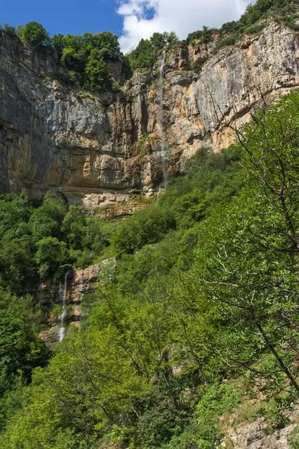 Waterfall Skaklya (Zasele)
