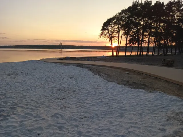Plaża nad Zalewem Sulejowskim