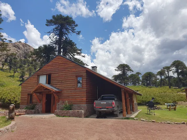 LODGE TIKILEN CAVIAHUE