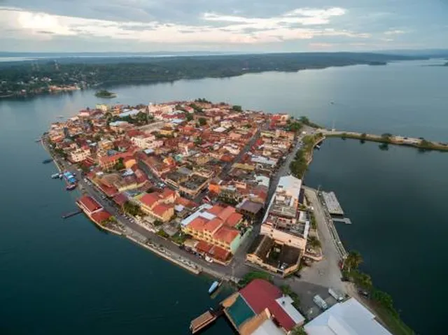 Flores Island (Guatemala)