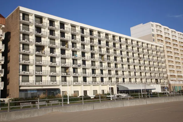 Barclay Tower Suites