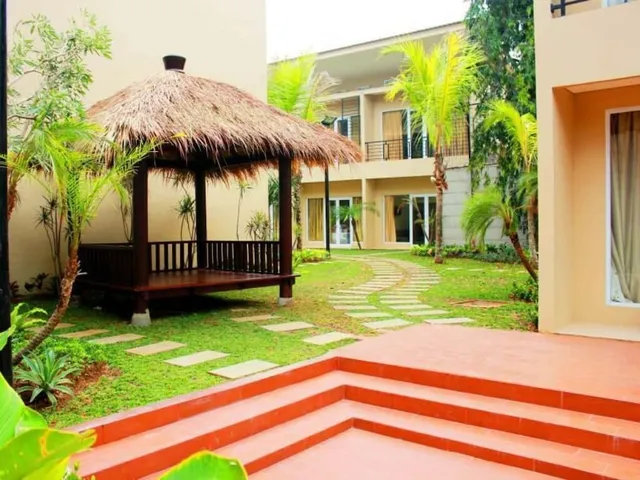 Bali De Anyer Hotel Carita Beach