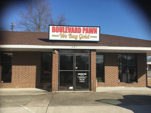 Boulevard Pawn