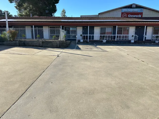 Countryman Motor Inn