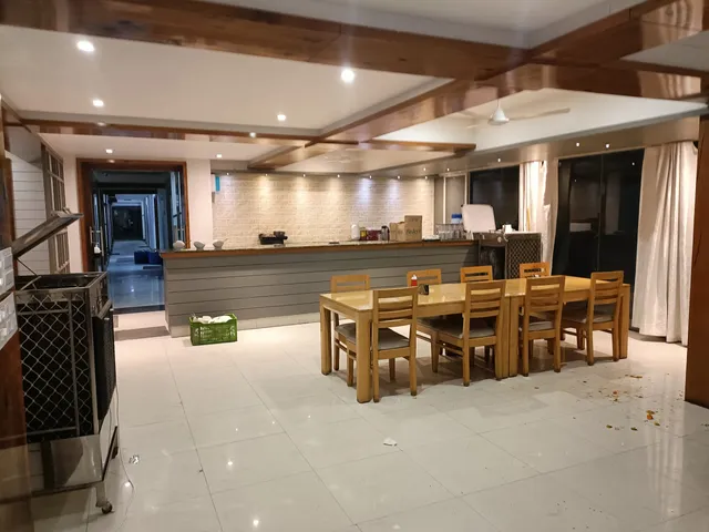 KESAR Veg Restaurant And Cafe