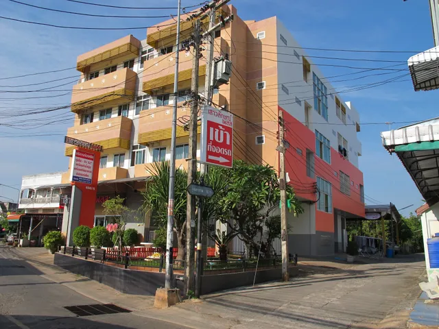 เสาวลักษณ์ เพลส