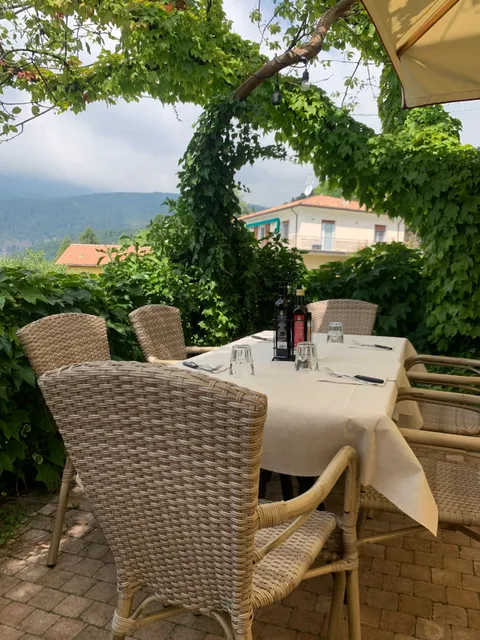 Trattoria Pizzeria Flower