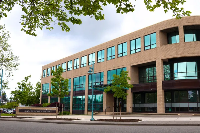 School Board Office - Langley School District #35
