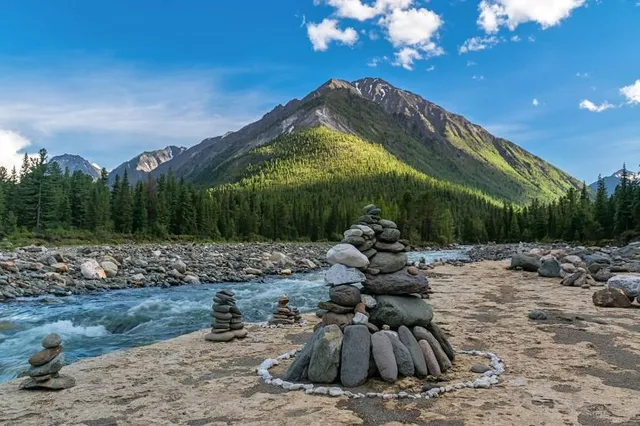 Shumakskiye Istochniki