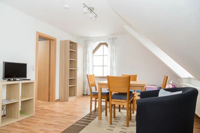 Monteur- und Ferienwohnungen im Vierseithof Braune