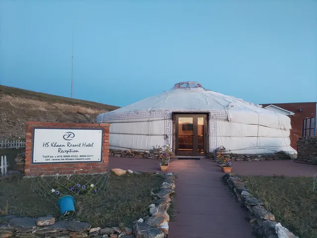 HS Khaan Resort Hotel