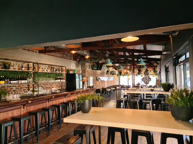 Clay Cafe in the City | Pottery Café and Tapa’s Bar