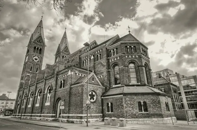 Maribor Liberation Monument ('Kodžak)