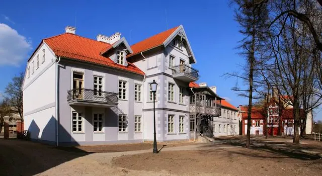 Šilutė Museum (The Manor of Hugo Scheu)