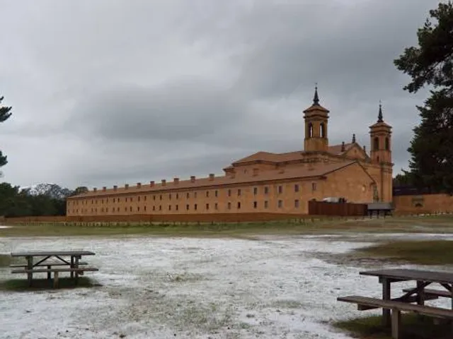 Sierras de San Juan de La Peña y Peña Oroel