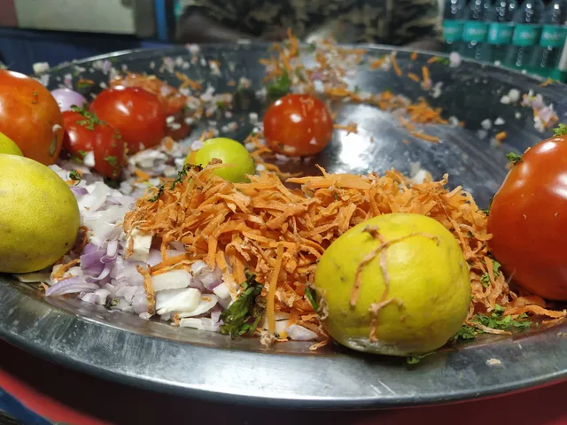 Kaveri Maathe Fast Food