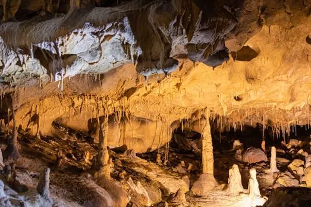Grotte de Thouzon