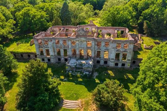 Széchenyi-Wenckheim kastélyrom