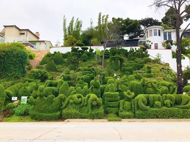 Harper's Topiary Garden