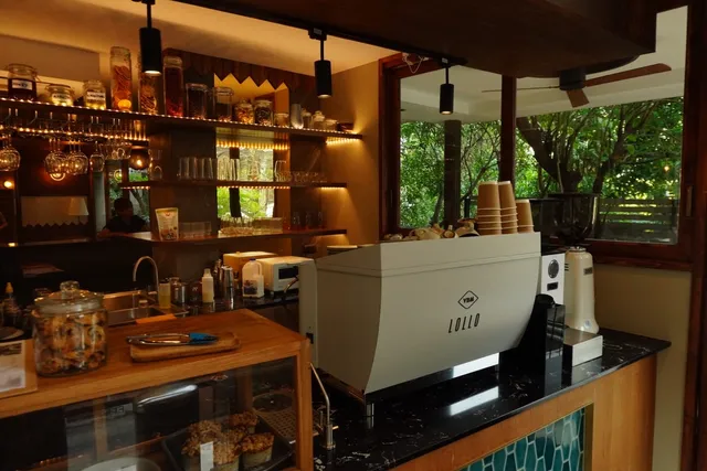 Mareeji Cafe & Casual Dining