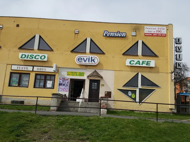 Kavárna a penzion Evík