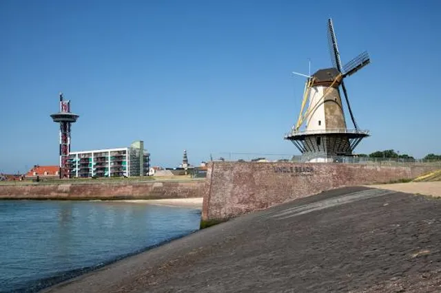 Uncle Beach Memorial Vlissingen
