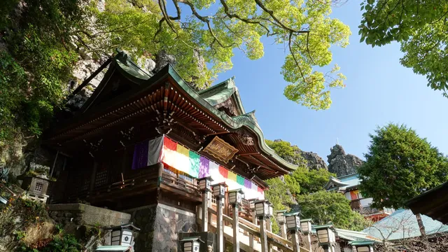 Nishi-no-taki Ryusui Temple