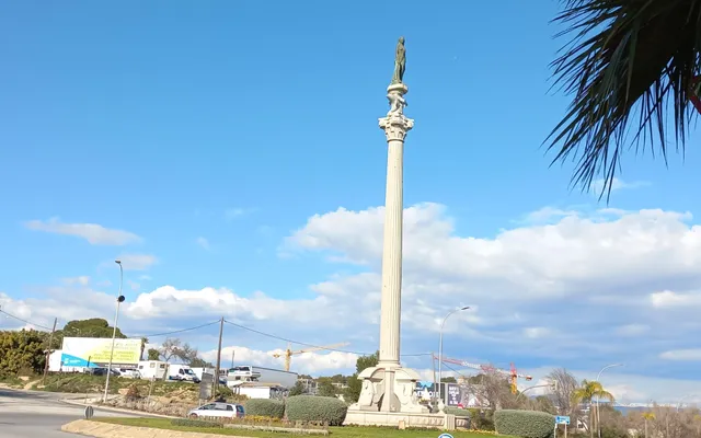 Monumento al Turista de TORREMOLINOS