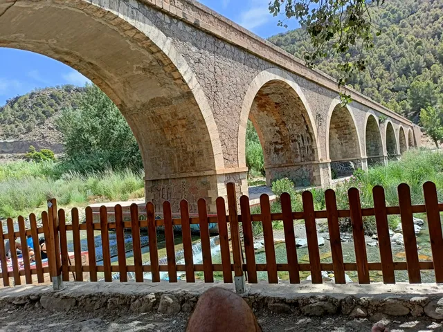Puente de los siete ojos