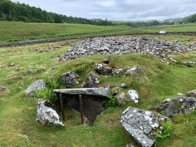 Nether Largie Mid Cairn