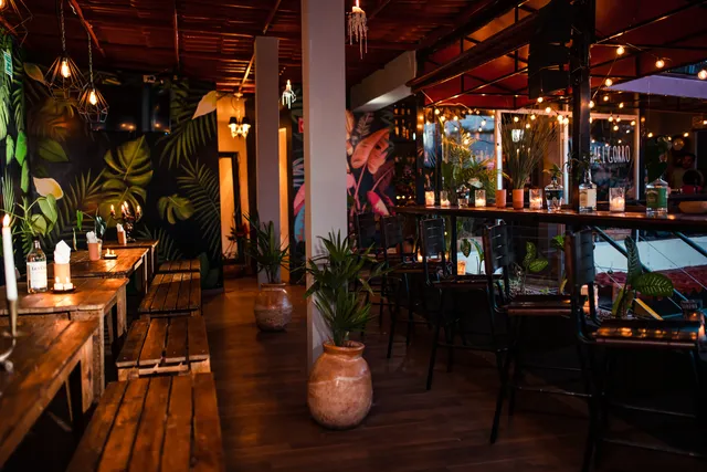 Hasta el Gorro Centro