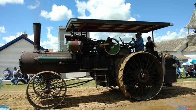 Divide County Historical Society Threshing Bee