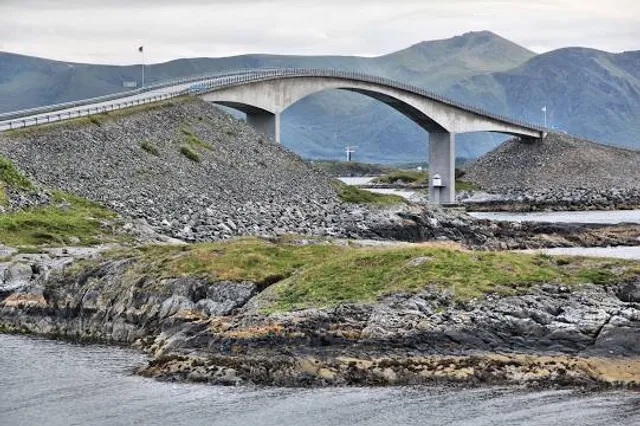 Storseisundet Bridge