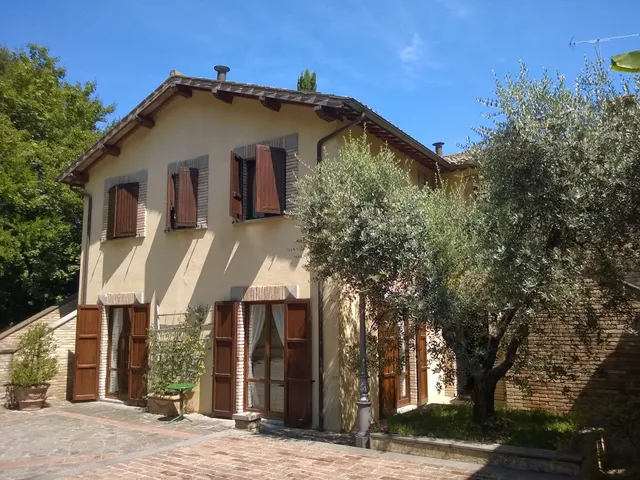 Montecorneo Country House S.n.c. di Marchini Carla