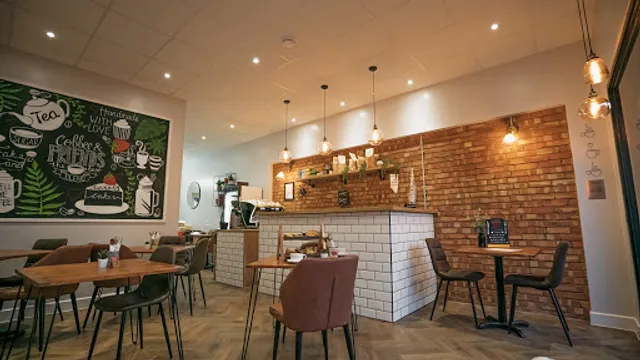 Coffee and cake at the close