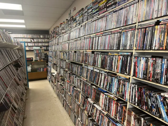 Greenback Games & Pawn