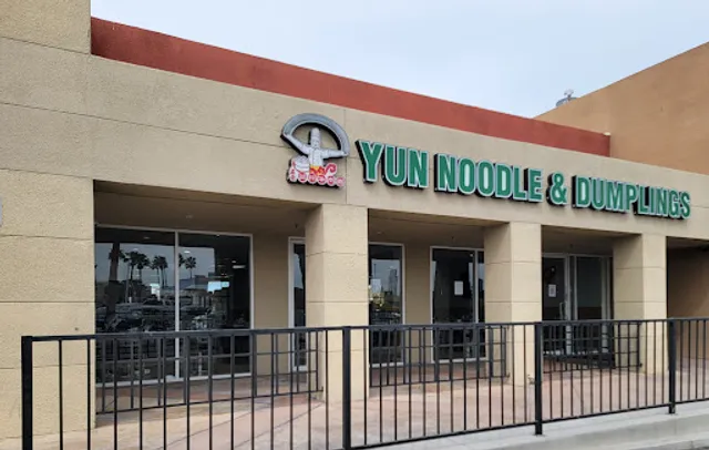 Yun Noodle and Dumplings