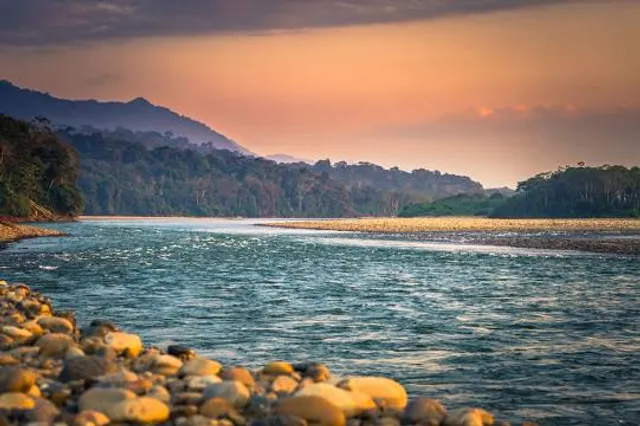 नारायणी नदी किनार