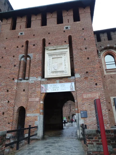 Porta Giovia