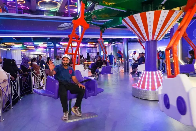 Super Space Sharif Complex