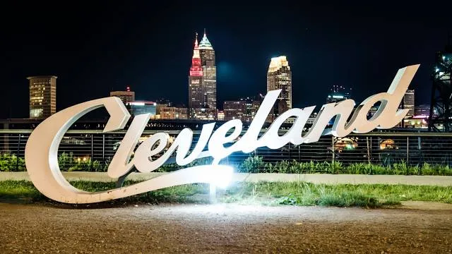 Cleveland Script Sign - Tremont